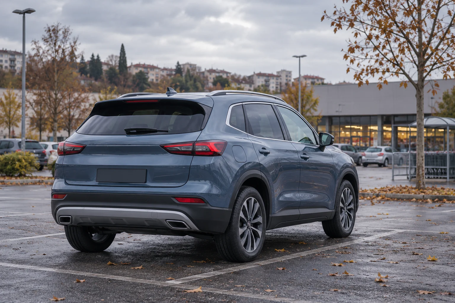 Günlük kullanım alanında mavi aile SUV modelini gösteren temsili yapay zekâ illüstrasyonu